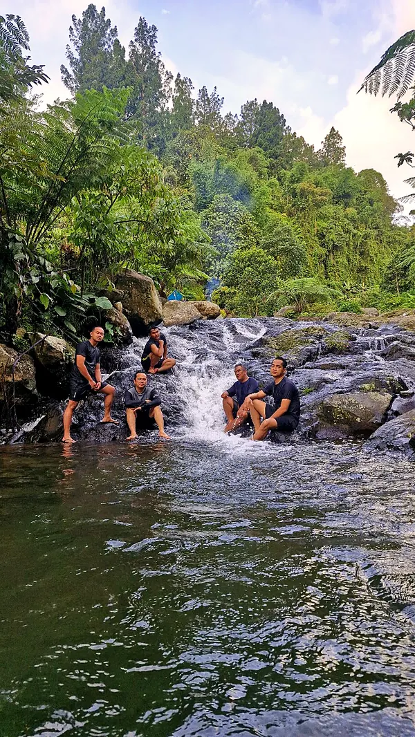 Curug Sawer Manglid